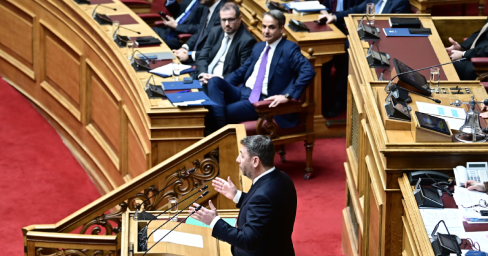 LIVE η σύγκρουση Ανδρουλάκη - Μητσοτάκη στη Βουλή